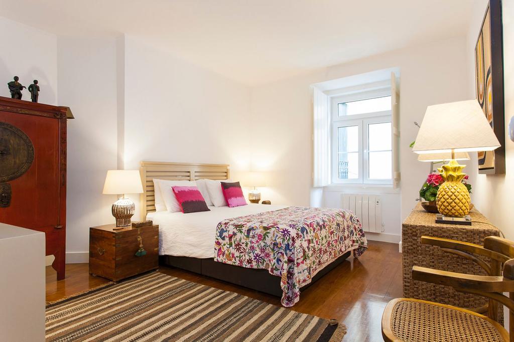 Charming Apartment In Alfama Лиссабон Номер фото